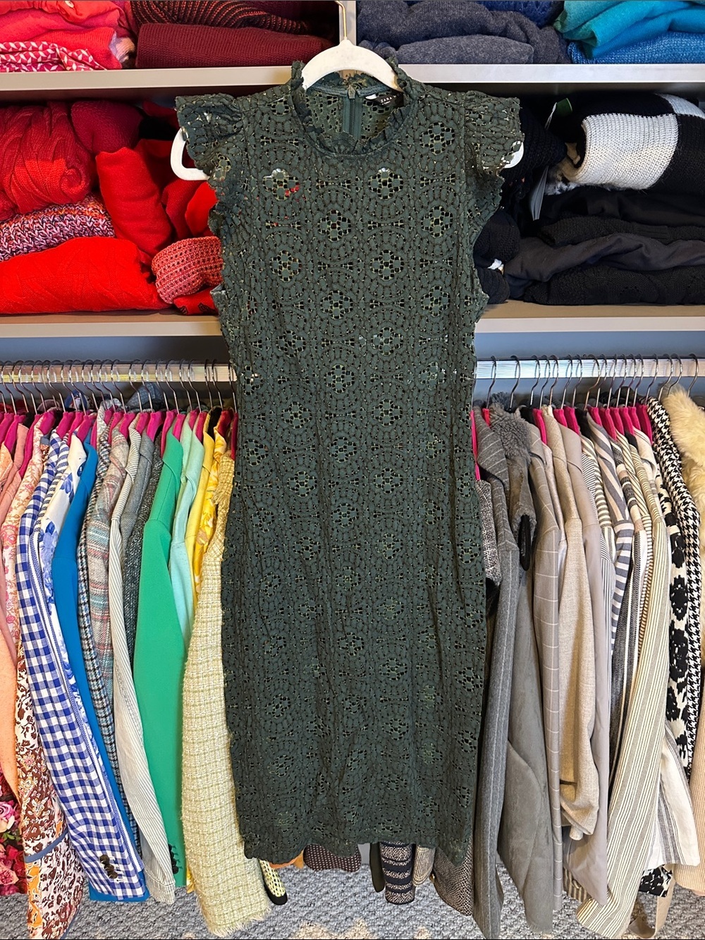 Zara green embroidered sleeveless back zipper closure midi dress size M